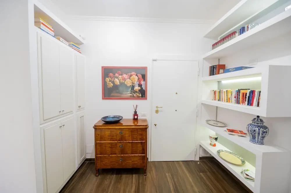 Lovely Design Apartment With Balcony - photo 1