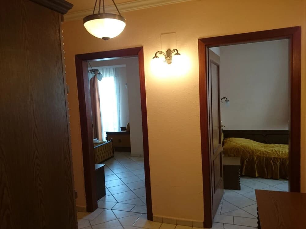 Hotel Happy - photo 6