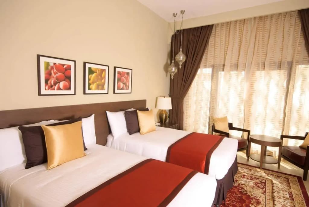 Tilal Liwa Hotel - photo 4