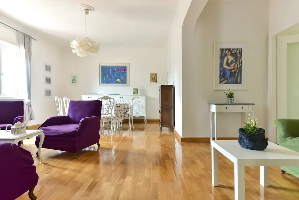 Bright Apartment with Terrace - photo 9