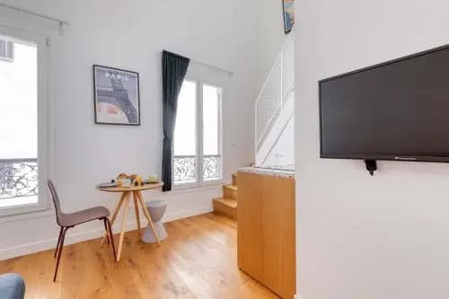 Cute and Bright Studio in a Courtyard-Montmartre(5) - photo 2