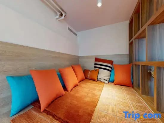 Room 1108 in a premium residence- Sport/Lavatory - photo 5