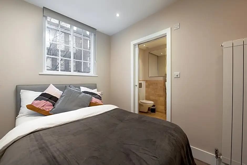 Meriden Court by CAPITAL - photo 3