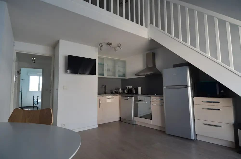 Modern duplex apartment 4 persons near train station Acropolis in Nice - photo 18