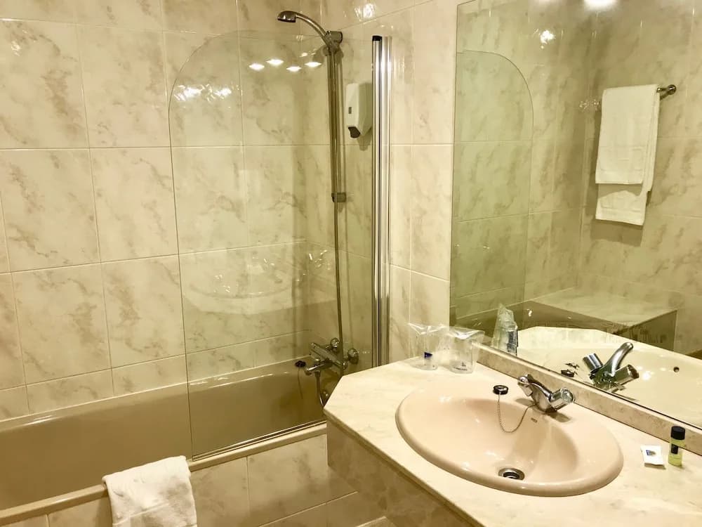 AP Hotel Madrid Airport - photo 29