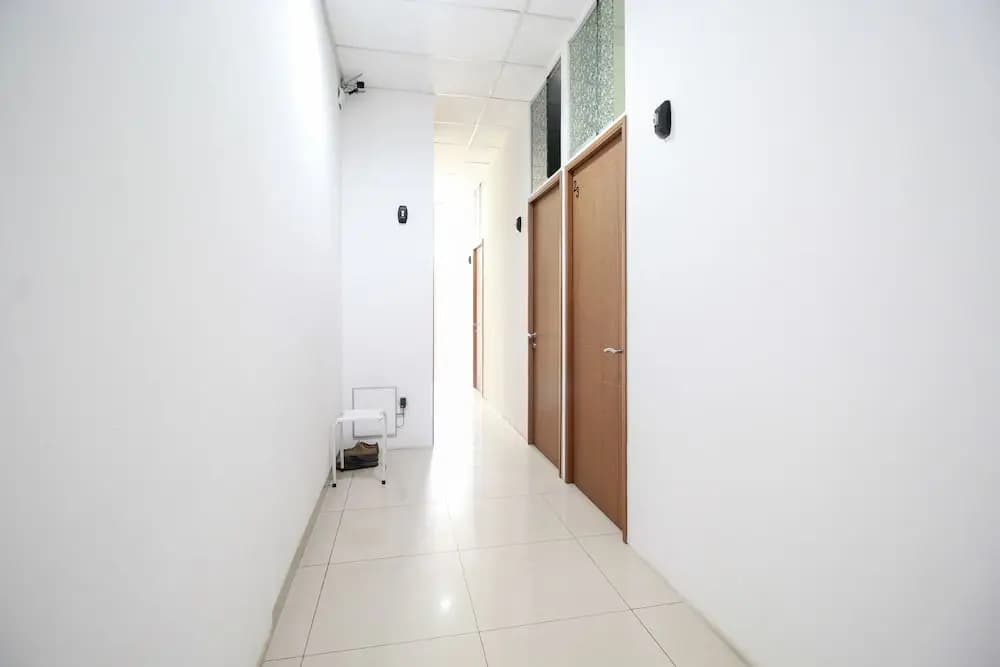 Airy Eco Kemanggisan Anggrek Neli Murni 10 Jakarta - photo 12