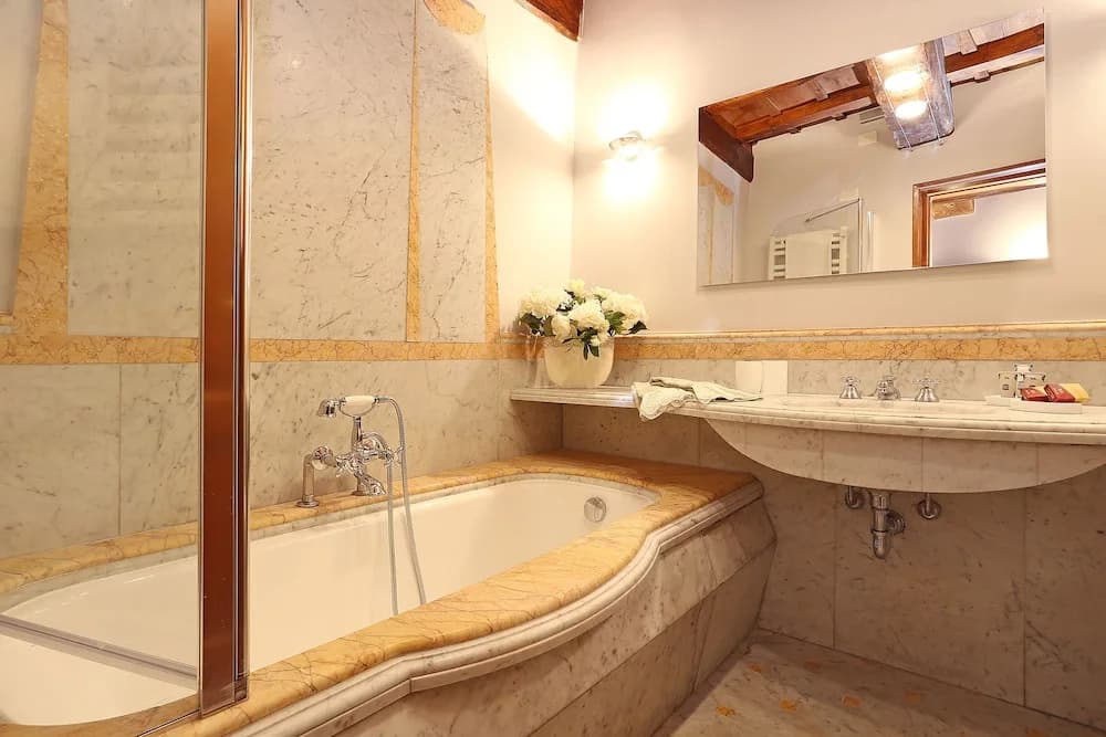 The Palazzetto Suites - photo 2