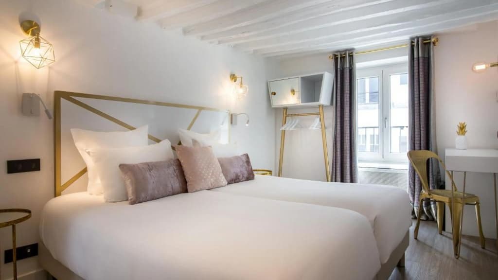 Hotel Royal Opera - photo 3