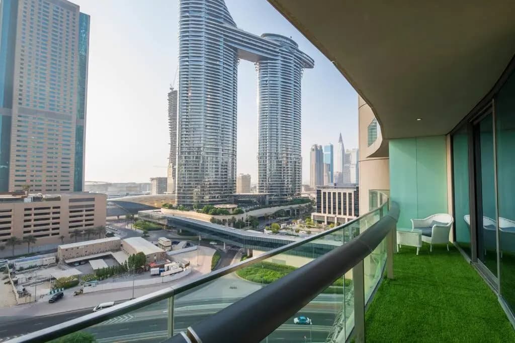 FIRST CLASS 1BR with DUBAI SKYLINE view - photo 14