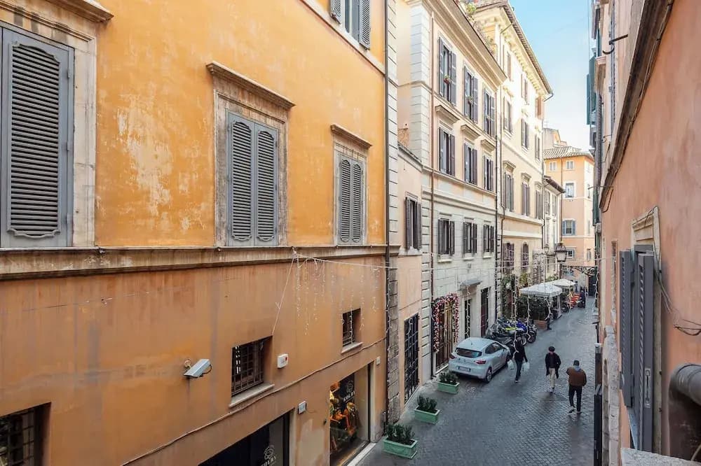 Piazza Navona Charming Large Apartment - photo 1