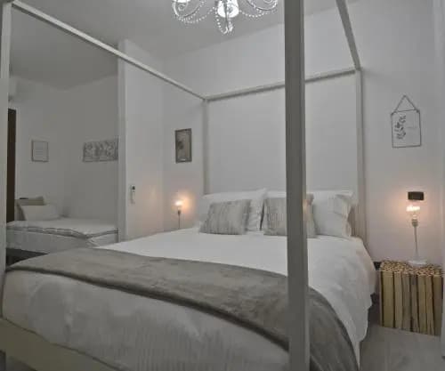 Vatican Luxury 2bd 2ba Apartment - photo 4