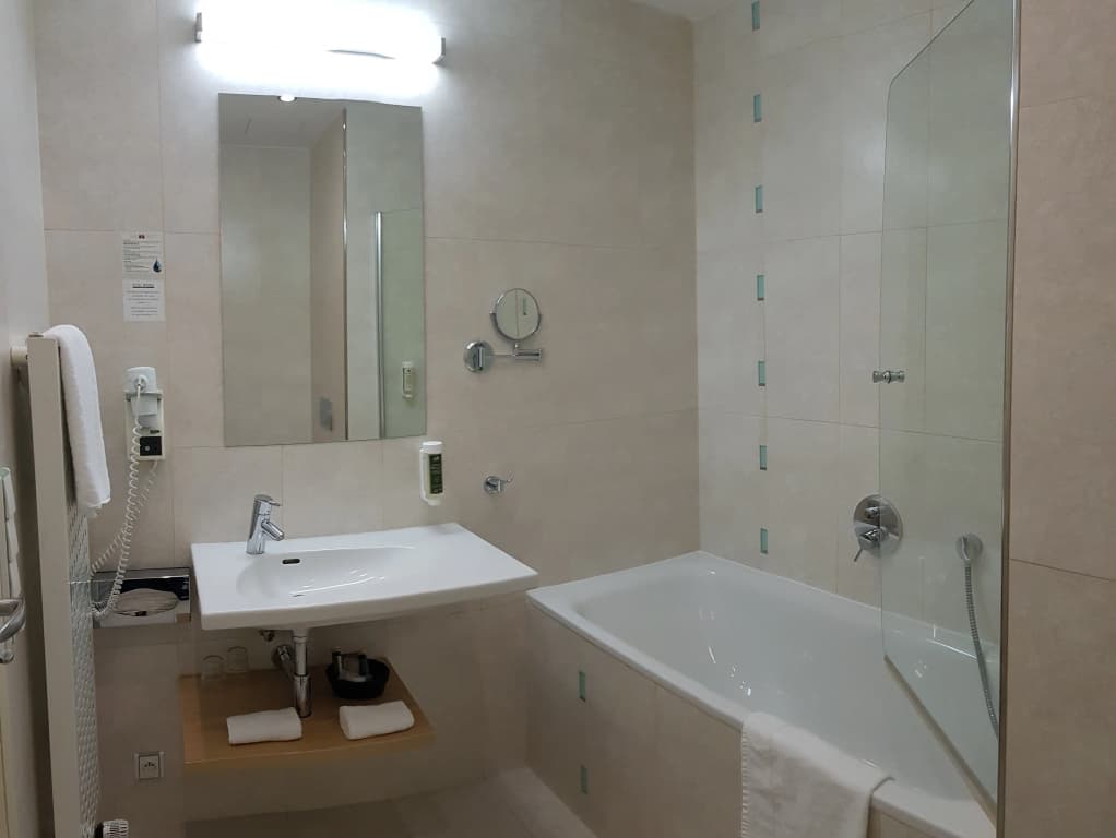 Hotel Amarilis - photo 9