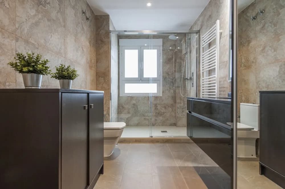 Apartamento Plaza de Castilla II - Urbano Con Estilo y Funcional - photo 10