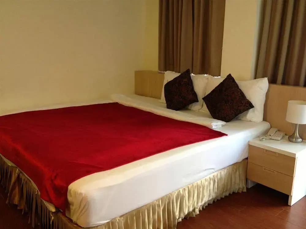 Lido Millennium Silom - photo 4