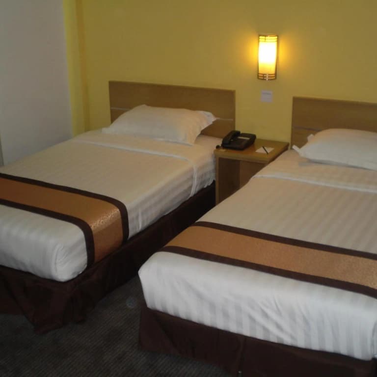 Tang Dynasty Lodge Tuaran - photo 13