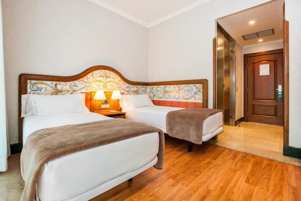 Hotel Julia Madrid - photo 3