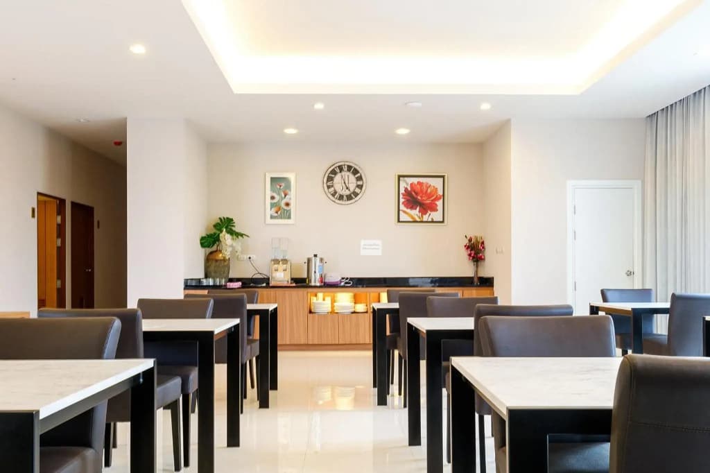ZEN Rooms Don Chan - photo 41