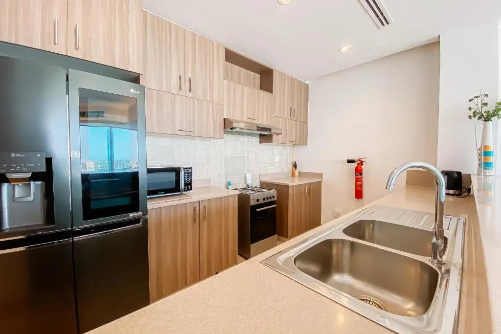 RH- Lovely 2 bedroom apartment, Lagoon View in Gateway Residences - photo 18