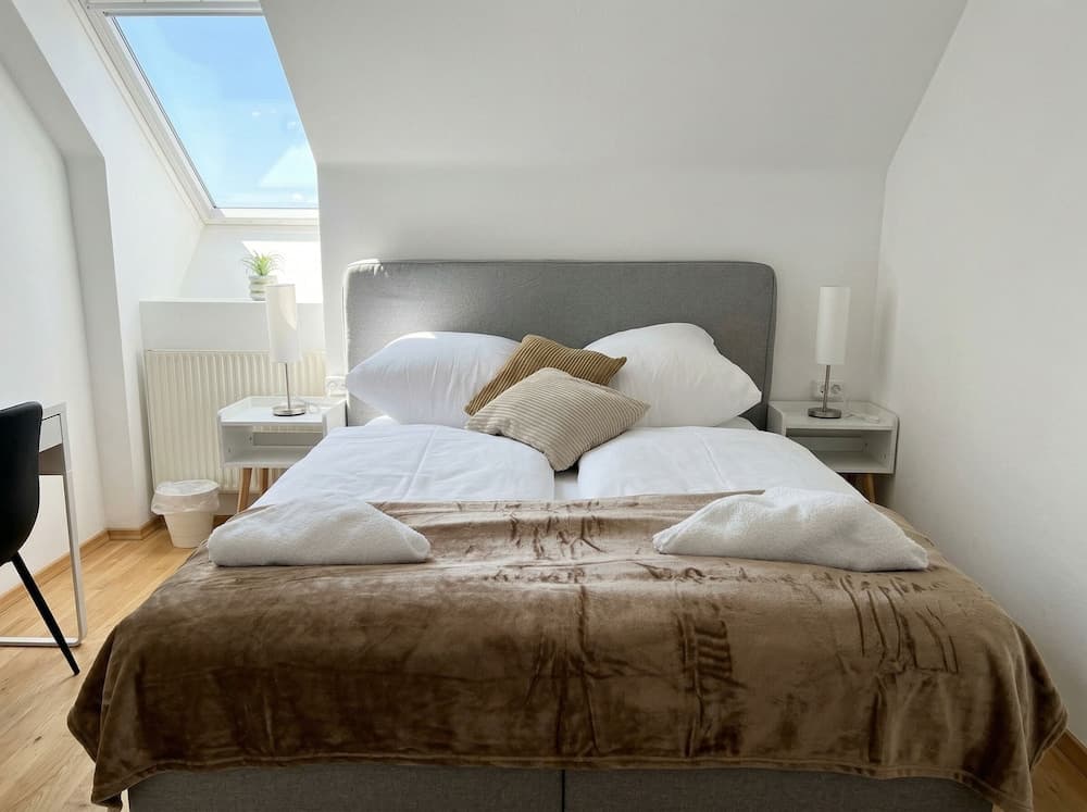 Lovely 3BR Apt With Balcony Rennweg - photo 16