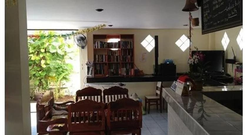Peter Kamala Guesthouse - photo 16