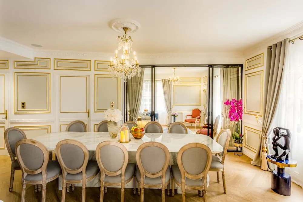 Luxury 6Bdr 5Bth Heritage Building - Louvre View - photo 14