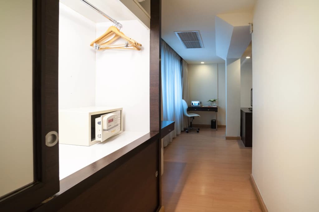 Aspen Suites Hotel Sukhumvit 2 Bangkok - photo 6
