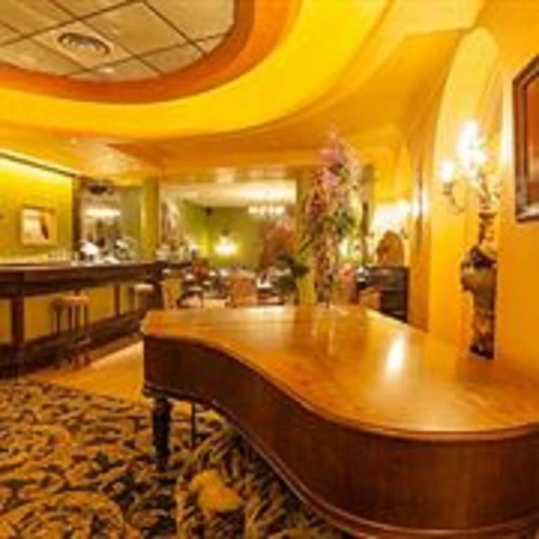 Hotel Cecilia - photo 2