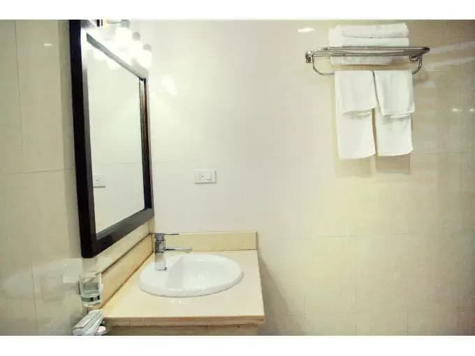 Hoang Anh Ha Dong Hotel - photo 6