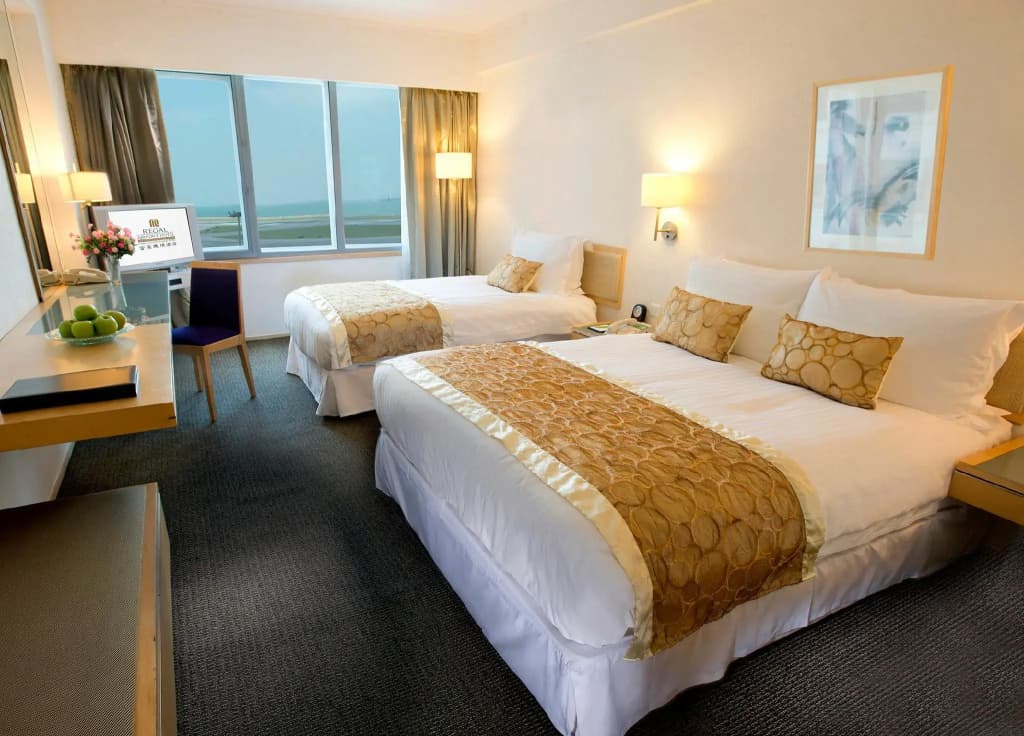Regal Airport Hotel - photo 31