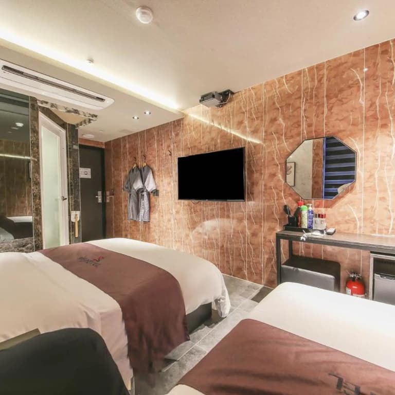 MG Hotel Jonggak - photo 29