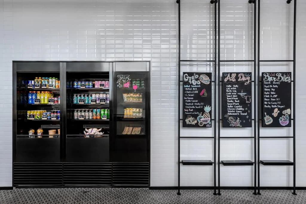 Moxy Bangkok Ratchaprasong - photo 8