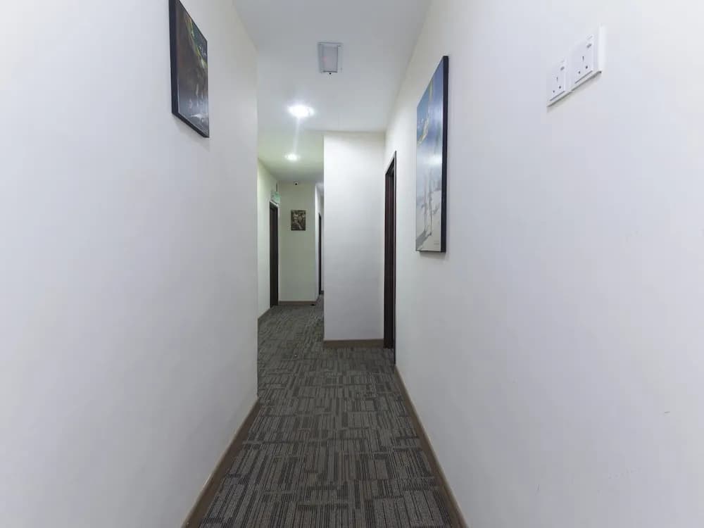 OYO 445 Charisma Hotel - photo 13