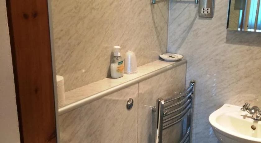 Bellevue Guest House - photo 21