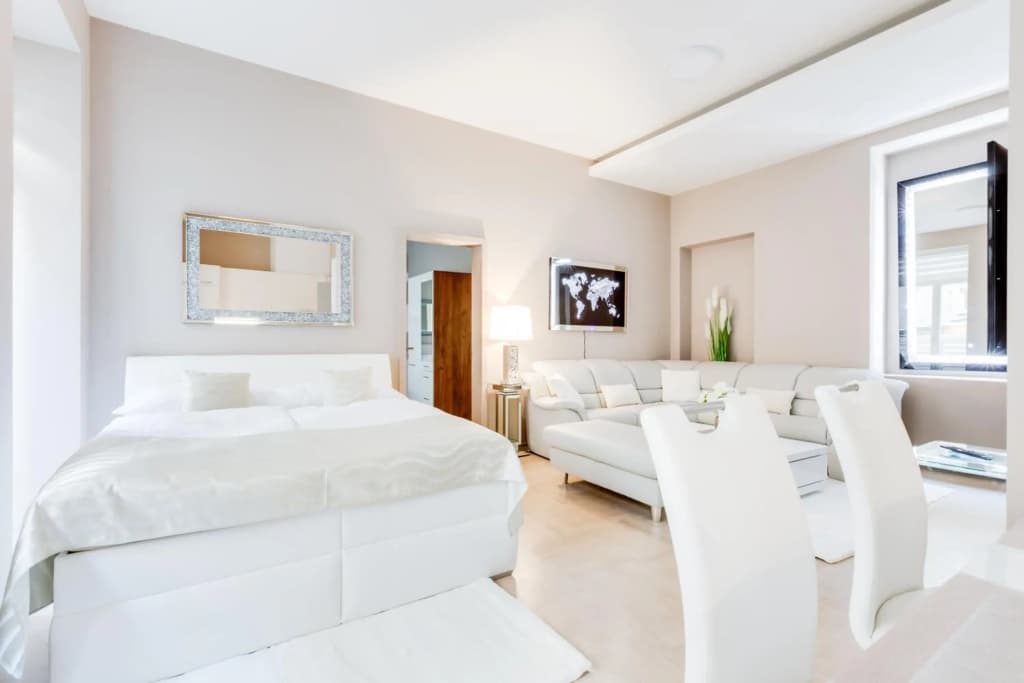 Royal Residence Apartment in the Heart of Prague - photo 42