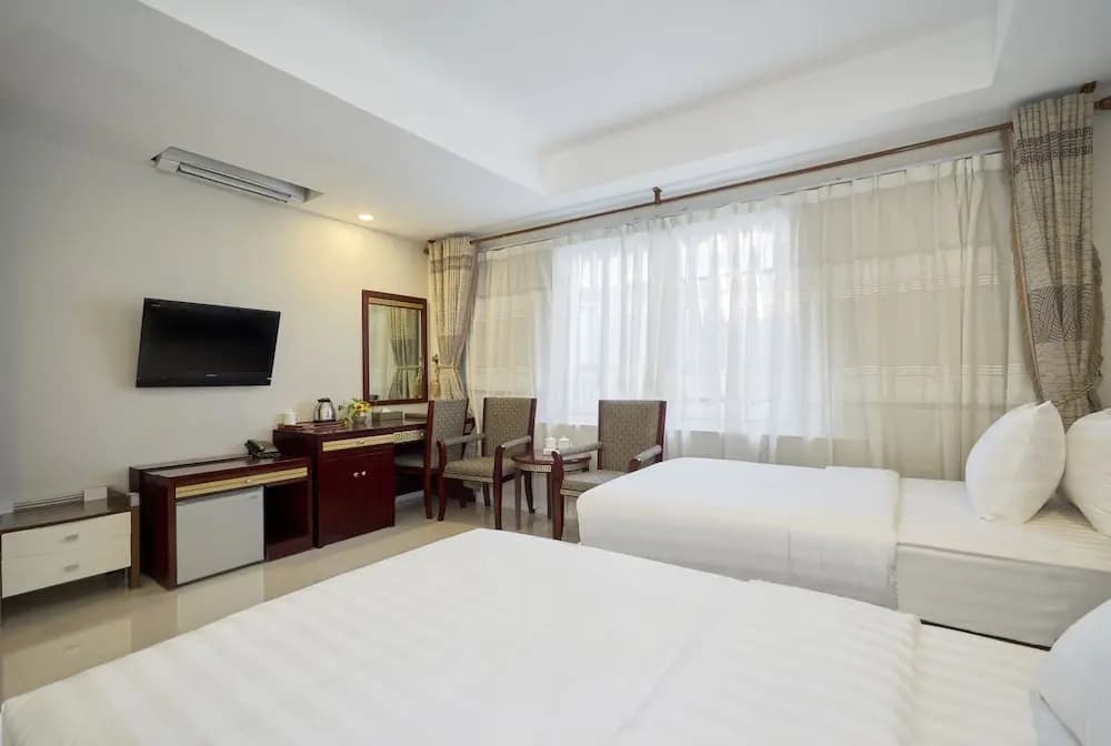 Bizu Hotel Ii - Phu My Hung District 7 - photo 3