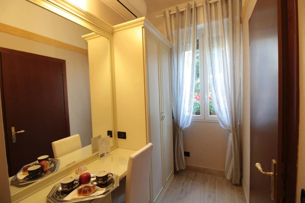 Charly Hotel - photo 7