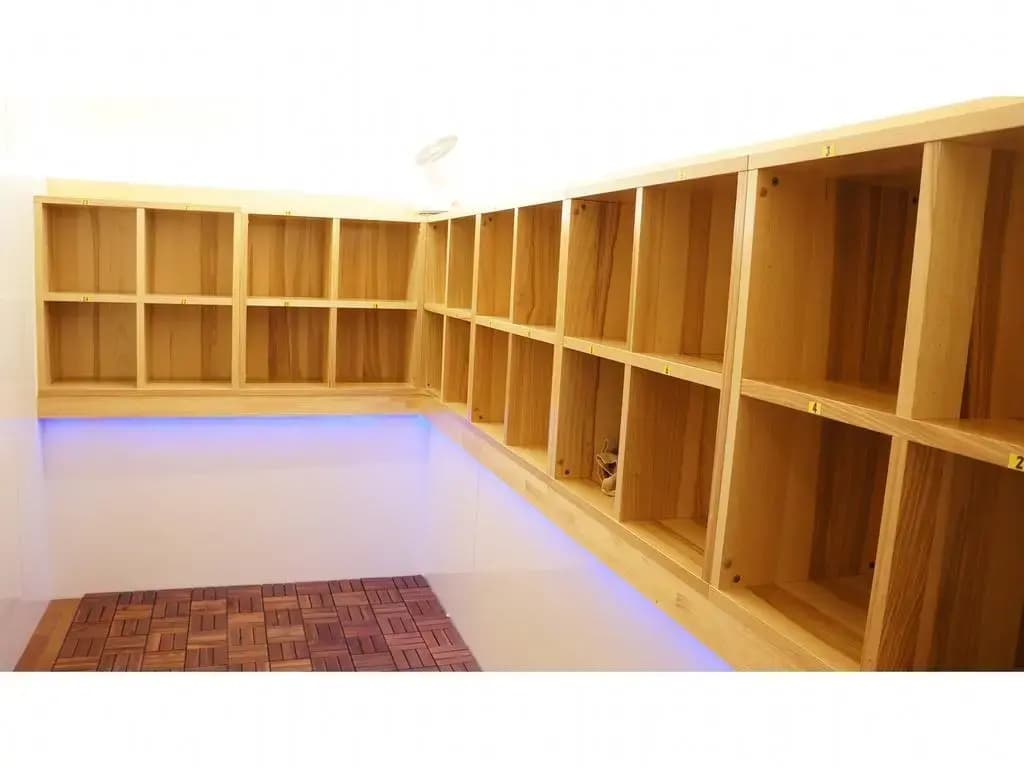Capsule Hotel 310 - photo 16