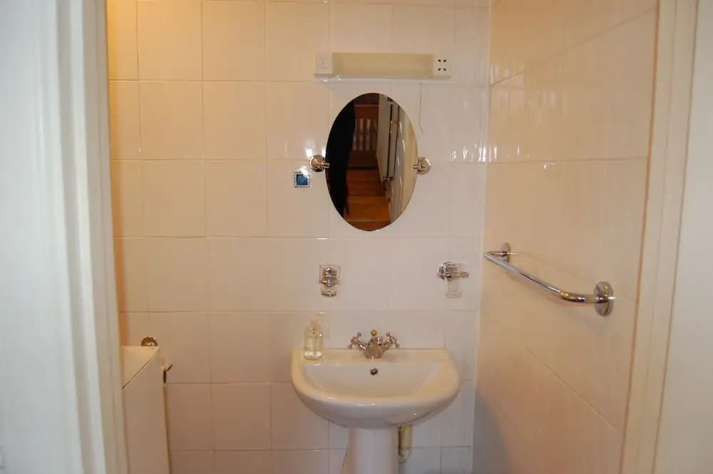 Emmaus Guest House Edinburgh - photo 10