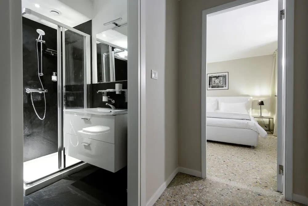 Joseph Apartments - photo 27