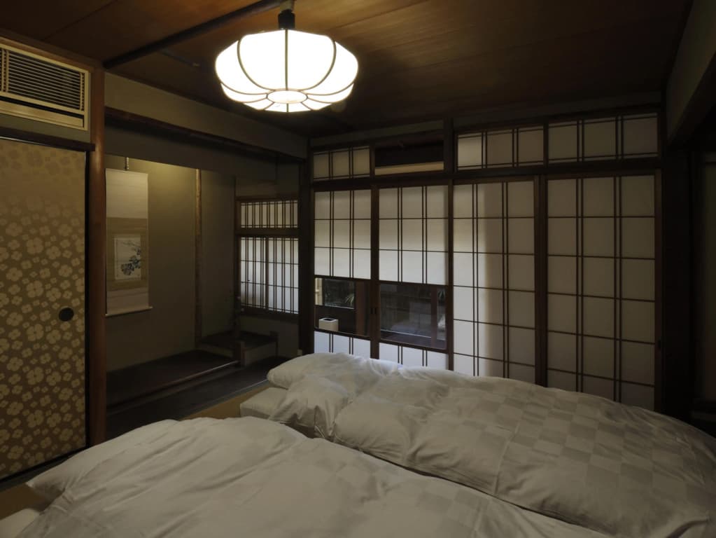 Traditional Kyoto Inn serving Kyoto cuisine IZUYASU - photo 2