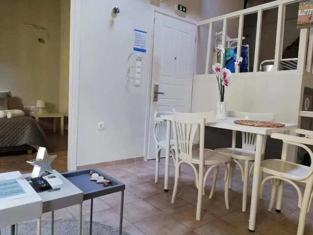 Central Apartments in Psiri - photo 24