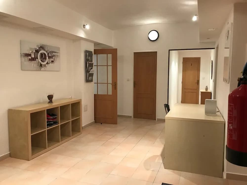 3 Bed Flat - Sleeps 20 - Smoking Room - Wifi - photo 4