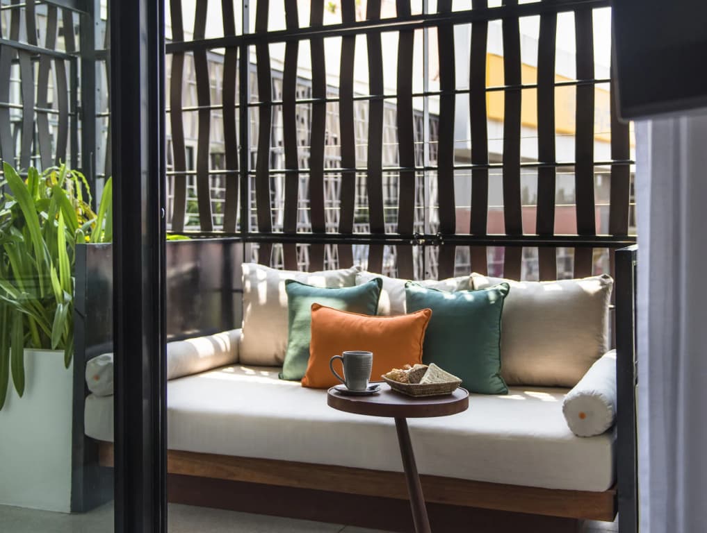 The Aviary Hotel - photo 3