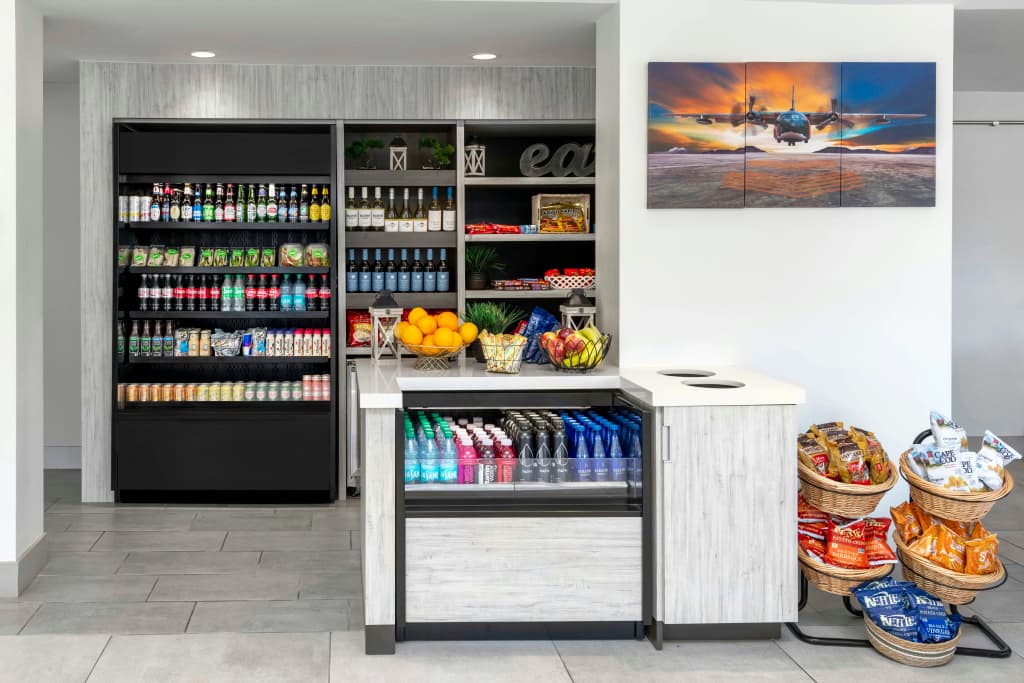 Hilton Garden Inn Queens/JFK Airport - photo 11