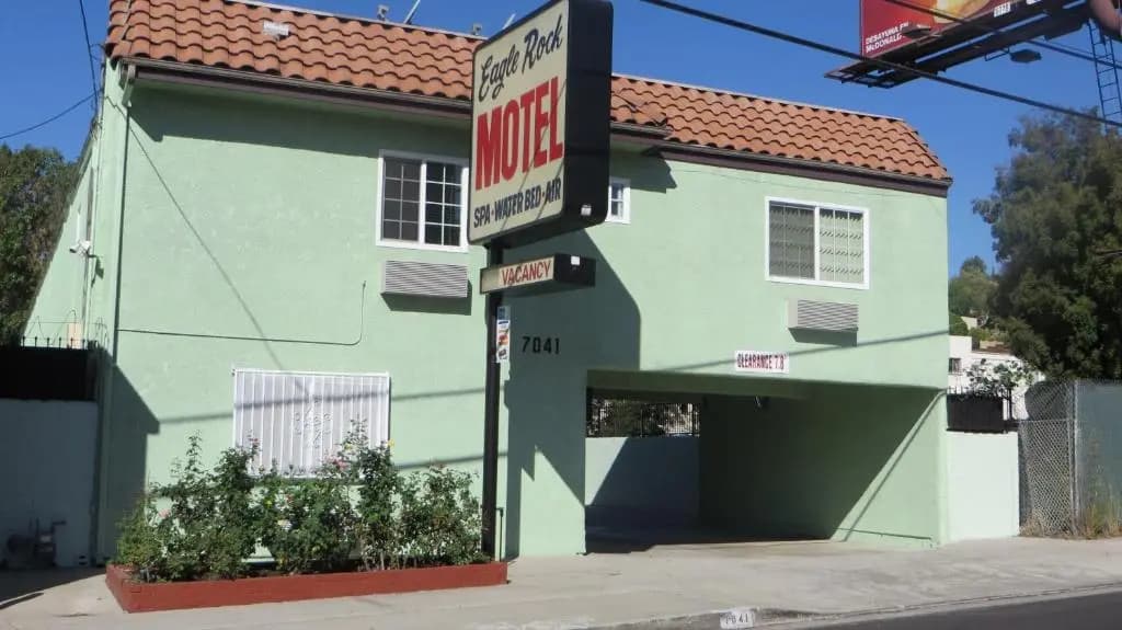 Eagle Rock Motel - photo 10