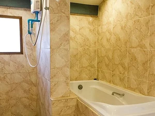 Baan Natacha Beachfront Guesthouse - photo 8