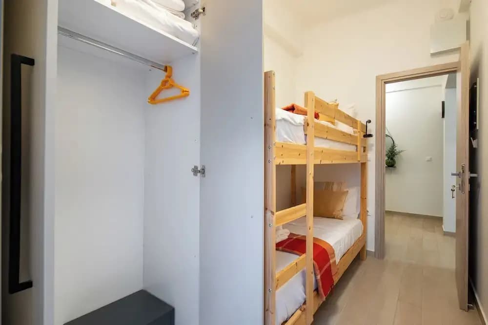 Zappa 2-BR Apt With Terrace in Athens - photo 5