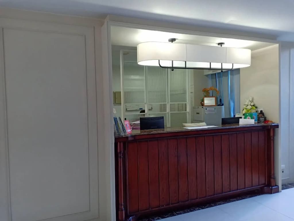 Dlux Condominium - photo 2