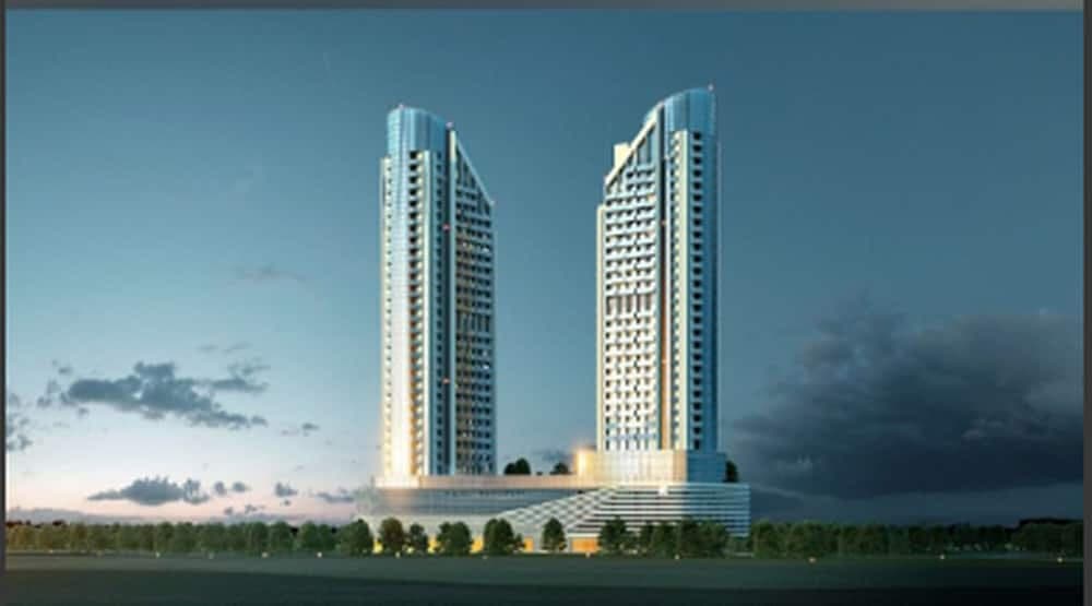 Luxury Living at Cloud Tower JVT with - photo 18