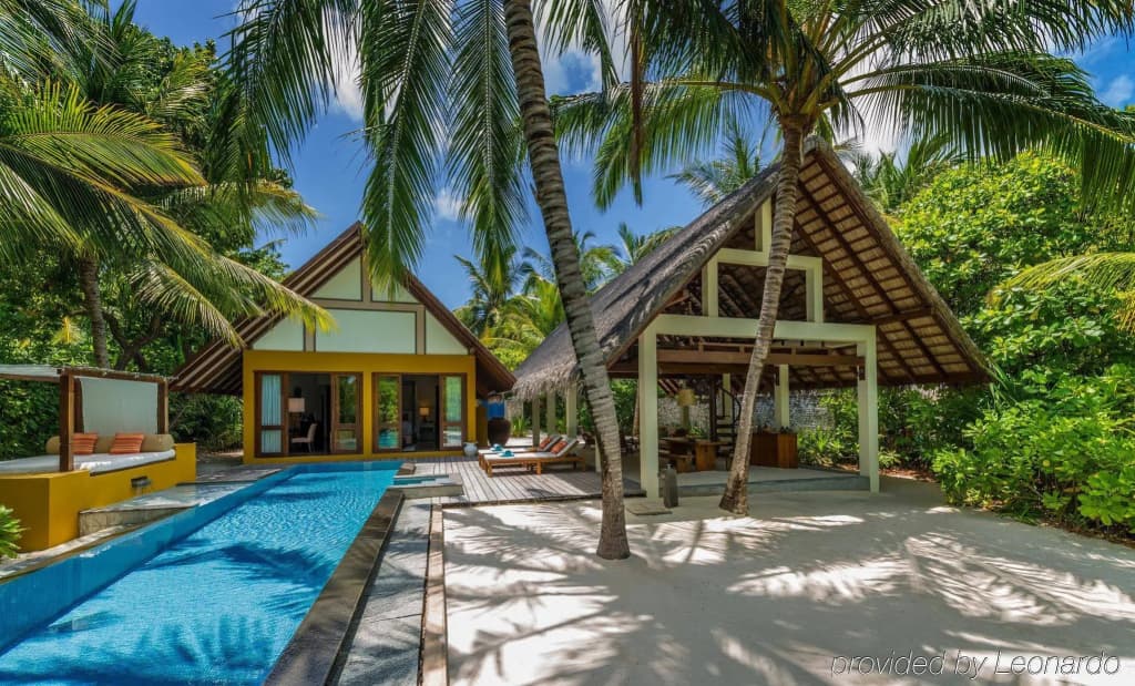 Four Seasons Resort  Maldives at Landaa Giraavaru - photo 15